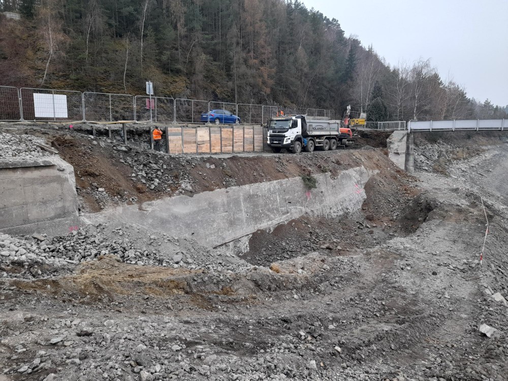 Bezpečnostní přeliv byl odbourán_prosinec 2021