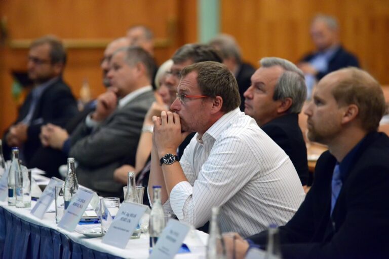 Konference Vodní nádrže 2012